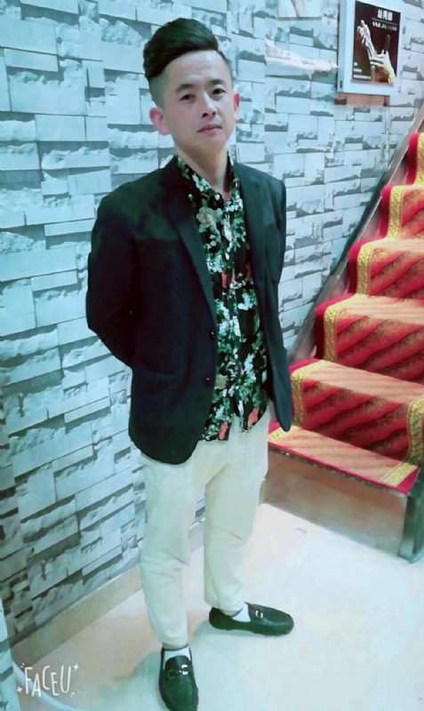 男人三十而立的第一张照片--南京相亲服务中心