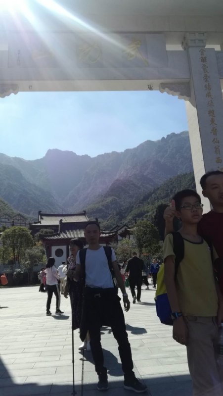 蓝天的第二张照片--南京相亲服务中心