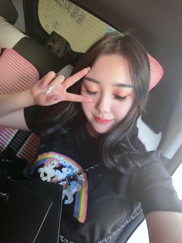 佳怡的第四张照片--南京相亲服务中心