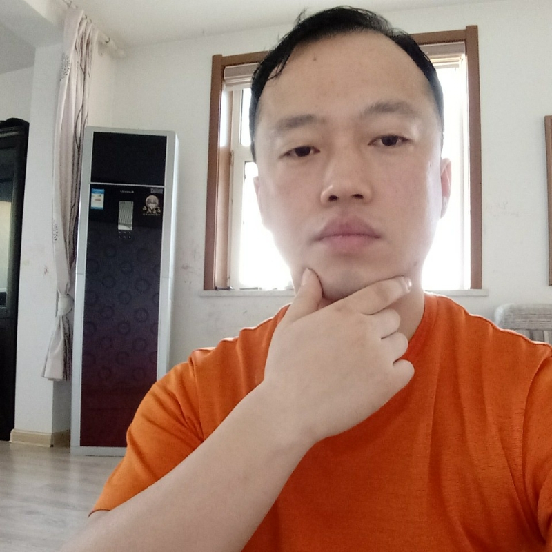 爱热闹的人的第一张照片--南京相亲服务中心