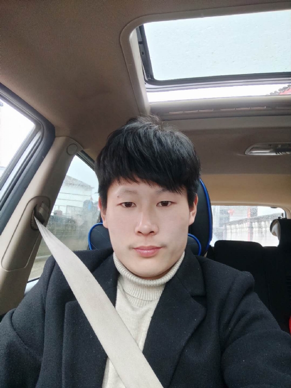 少年的第一张照片--南京相亲服务中心