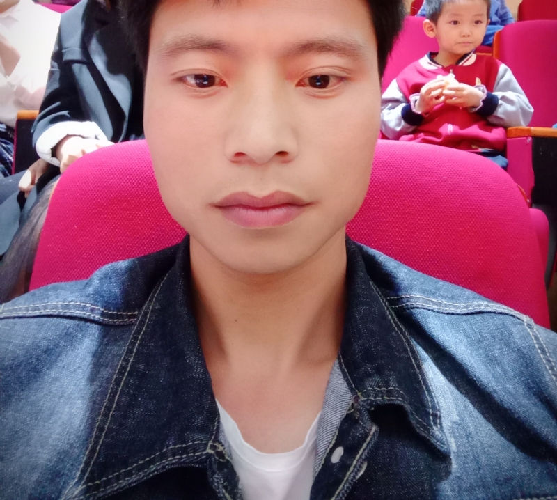 奋斗青年的第一张照片--南京相亲服务中心