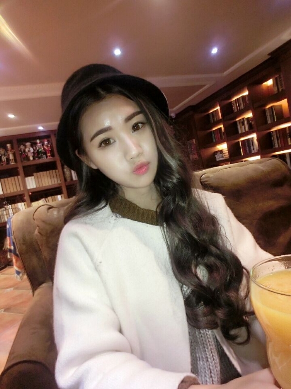 气质小妹的第三张照片--南京相亲服务中心