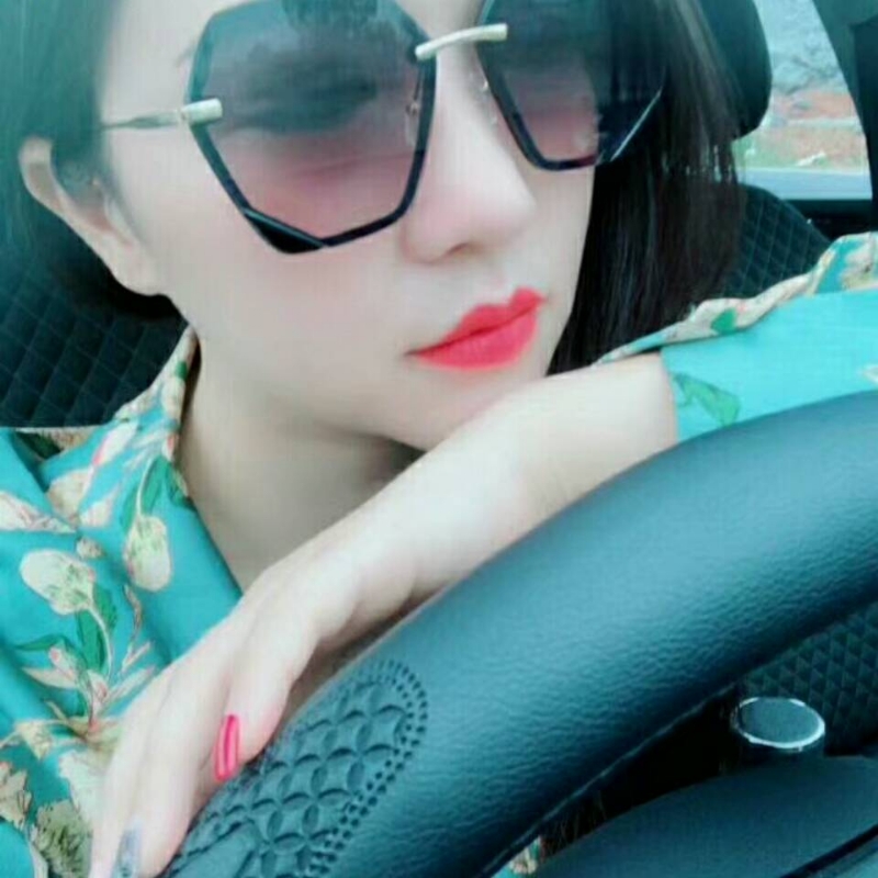 Emily的第三张照片--南京相亲服务中心