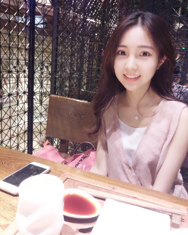 冰艳残阳的第二张照片--南京相亲服务中心