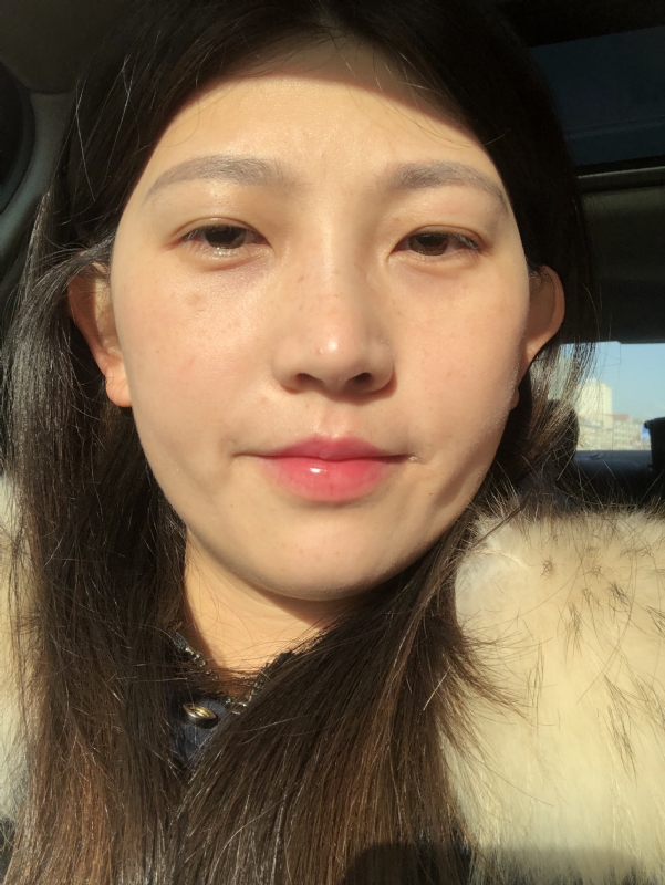 轻闭双眼的第一张照片--南京相亲服务中心