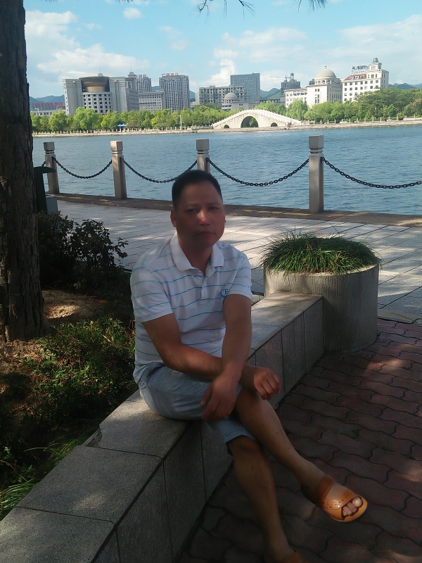 尹力的第一张照片--南京相亲服务中心