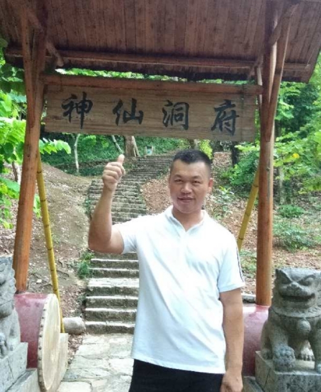 强仔的第一张照片--南京相亲服务中心