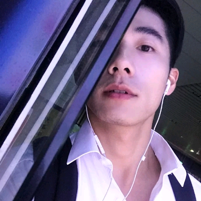 心若磐石的第二张照片--南京相亲服务中心