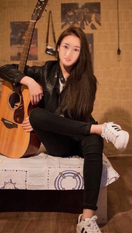 水中月的第一张照片--南京相亲服务中心