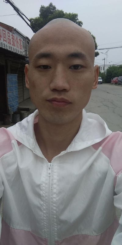 花花公子的第一张照片--南京相亲服务中心