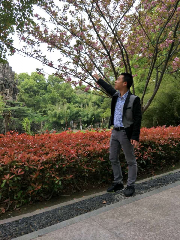 坦诚的第一张照片--南京相亲服务中心