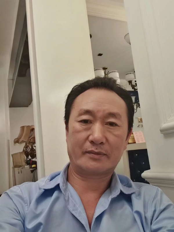 青松的第一张照片--南京相亲服务中心