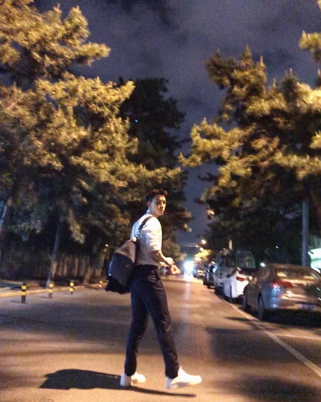 深海的第二张照片--南京相亲服务中心