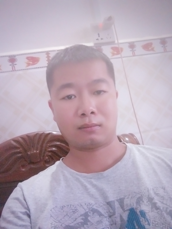 心雨的第一张照片--南京相亲服务中心