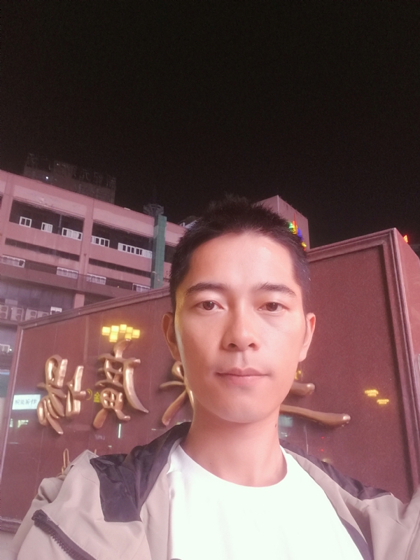 重庆小林的第一张照片--南京相亲服务中心