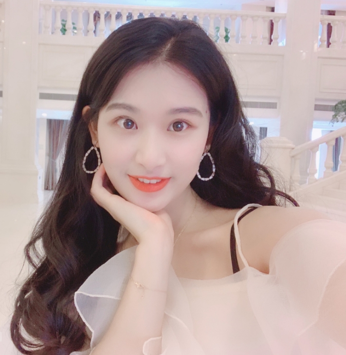 薇信zsqyaer的第一张照片--南京相亲服务中心