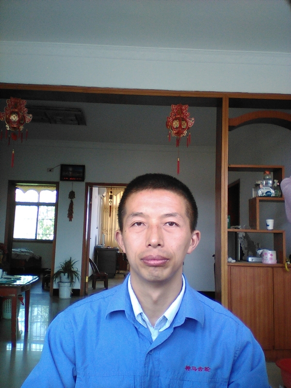 红玫瑰的第一张照片--南京相亲服务中心