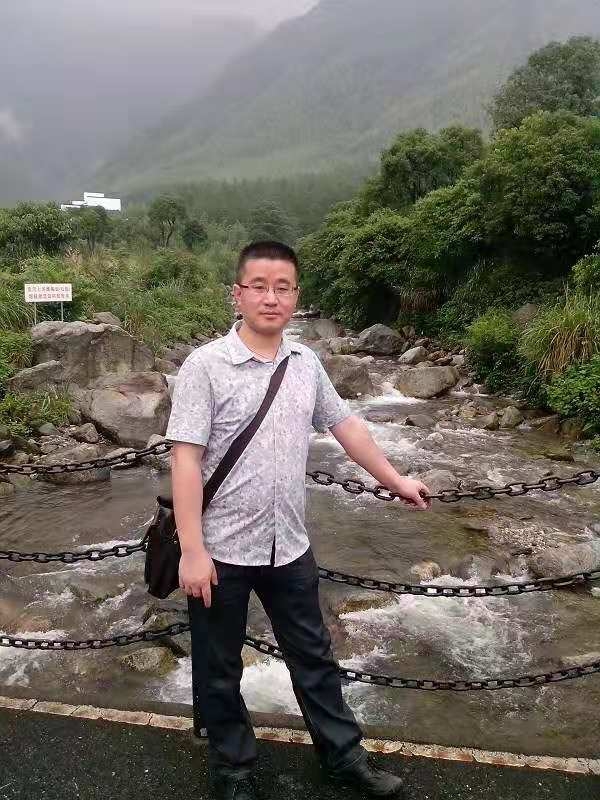 淡定牛魔王的第三张照片--南京相亲服务中心