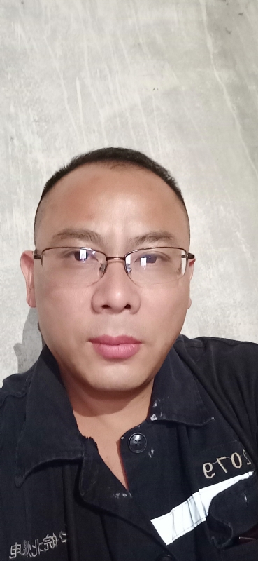 知足常乐的第一张照片--南京相亲服务中心