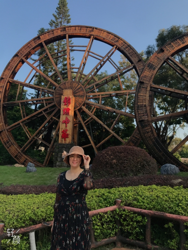 杏娅的第二张照片--南京相亲服务中心