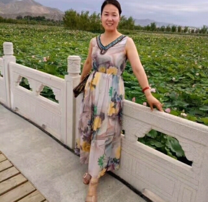 红叶的第一张照片--南京相亲服务中心