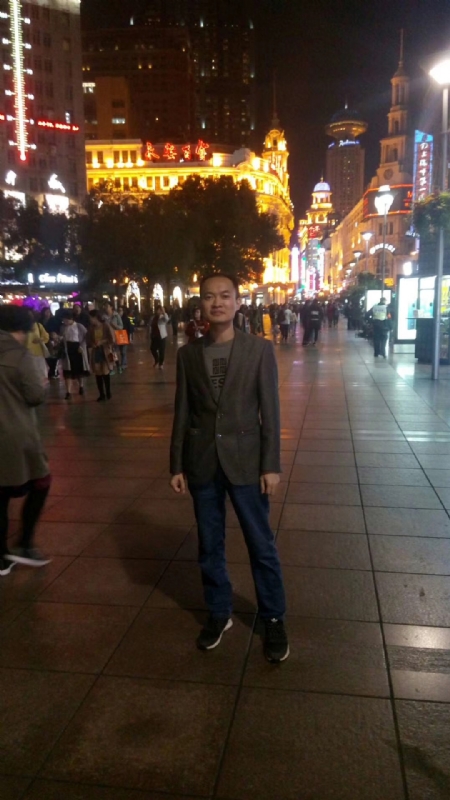 水池养鱼的第一张照片--南京相亲服务中心