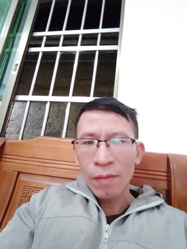 奋斗的第一张照片--南京相亲服务中心