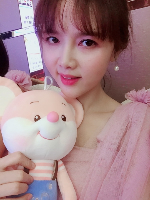 如朱砂的第一张照片--南京相亲服务中心