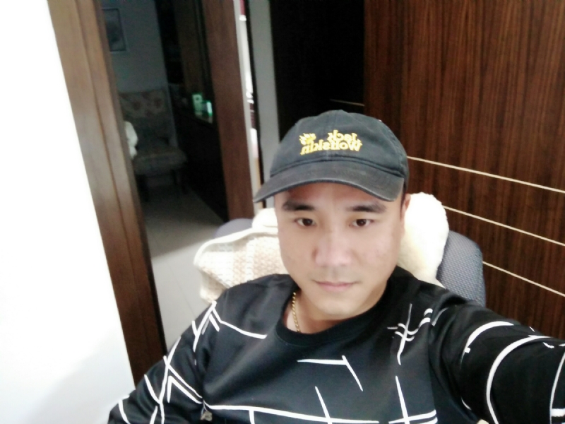 坚持我爱的第一张照片--南京相亲服务中心