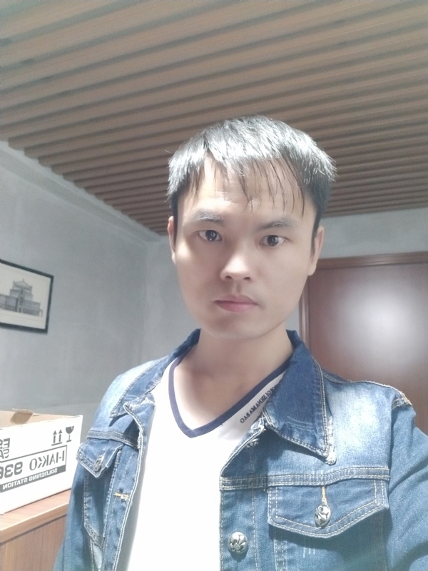 阿信的第一张照片--南京相亲服务中心