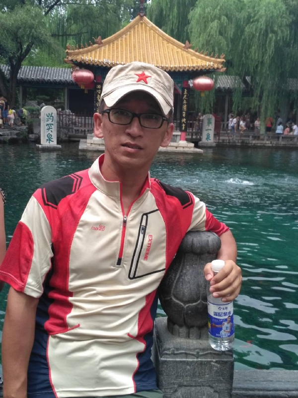 晓峰的第二张照片--南京相亲服务中心