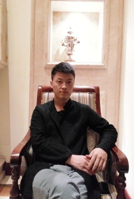 制片人杨亚林的第二张照片--南京相亲服务中心