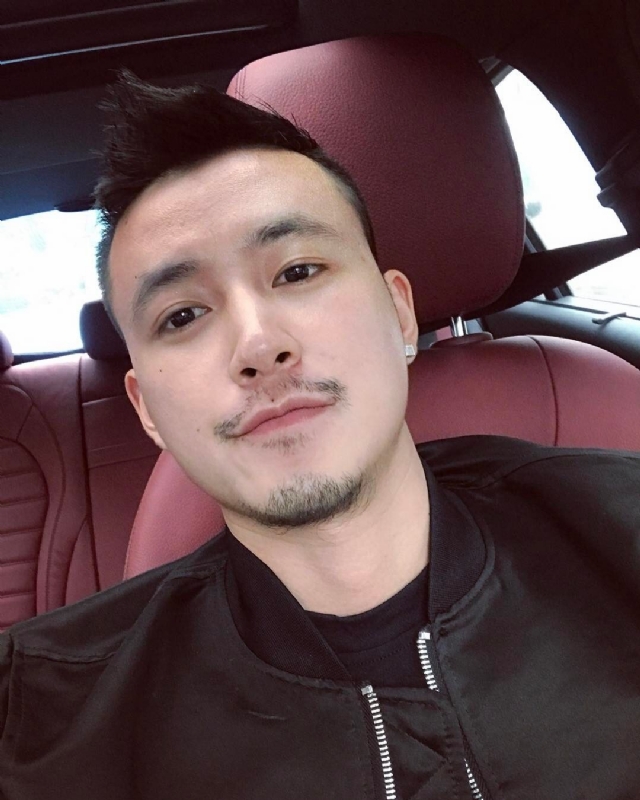 隆刘的第一张照片--南京相亲服务中心