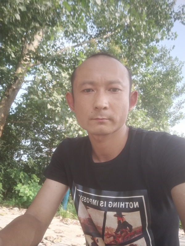 80大叔的第二张照片--南京相亲服务中心