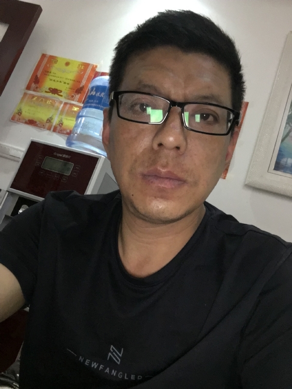 牵手的第三张照片--南京相亲服务中心