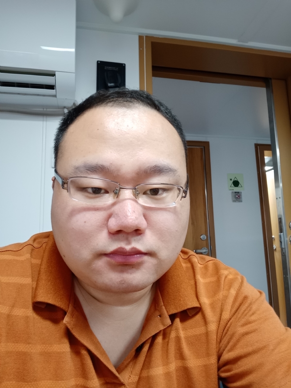 努力爱一次的第一张照片--南京相亲服务中心