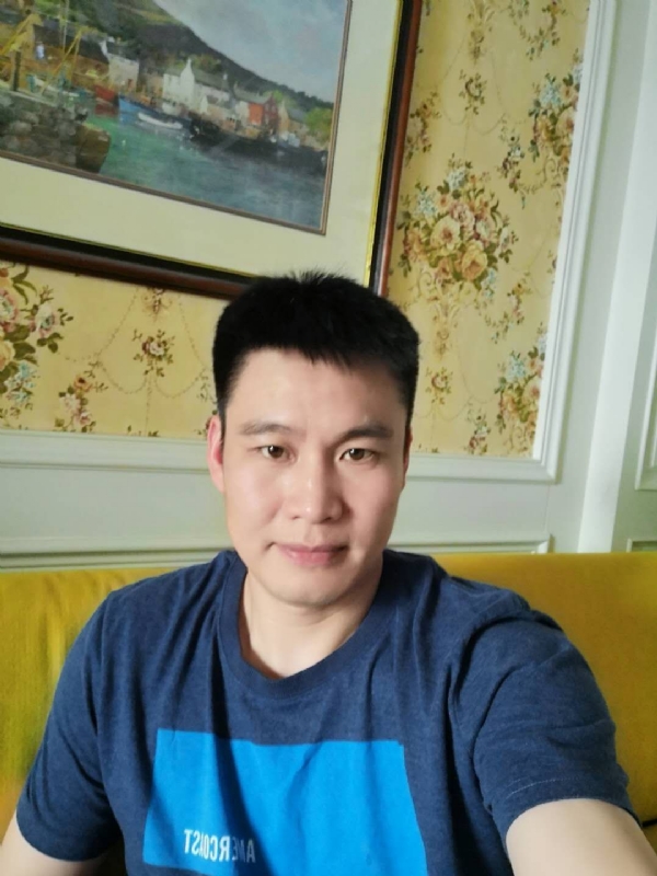 阳光灿烂的第二张照片--南京相亲服务中心