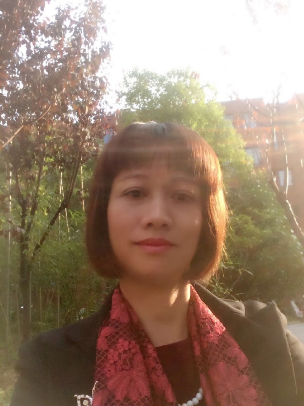 张馨方的第一张照片--南京相亲服务中心