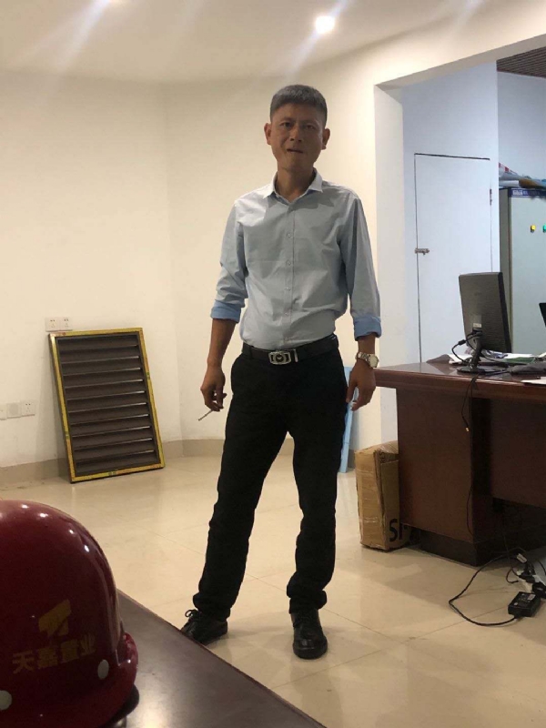 郁闷之中的第一张照片--南京相亲服务中心