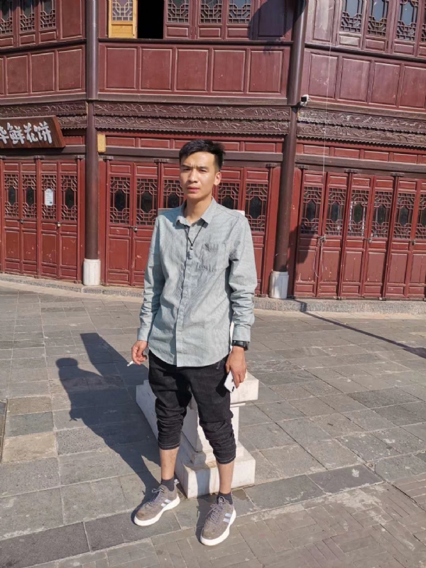 刘方的第一张照片--南京相亲服务中心