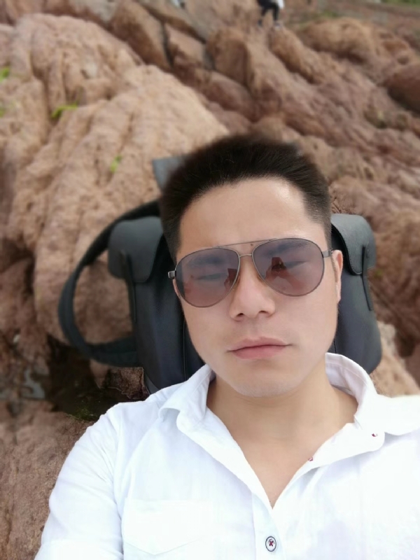 易听的第二张照片--南京相亲服务中心