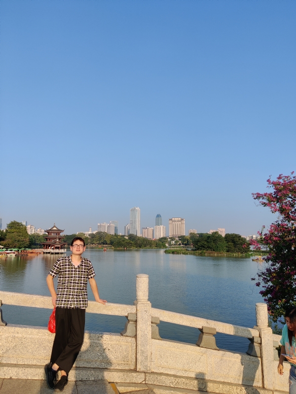 萍水相逢晏的第一张照片--南京相亲服务中心