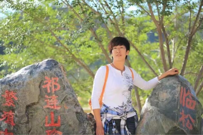 弱水河边青春草的第一张照片--南京相亲服务中心