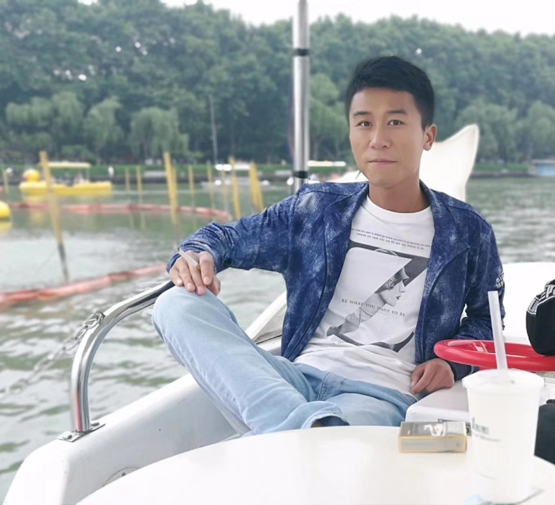 小熊微品的第一张照片--南京相亲服务中心