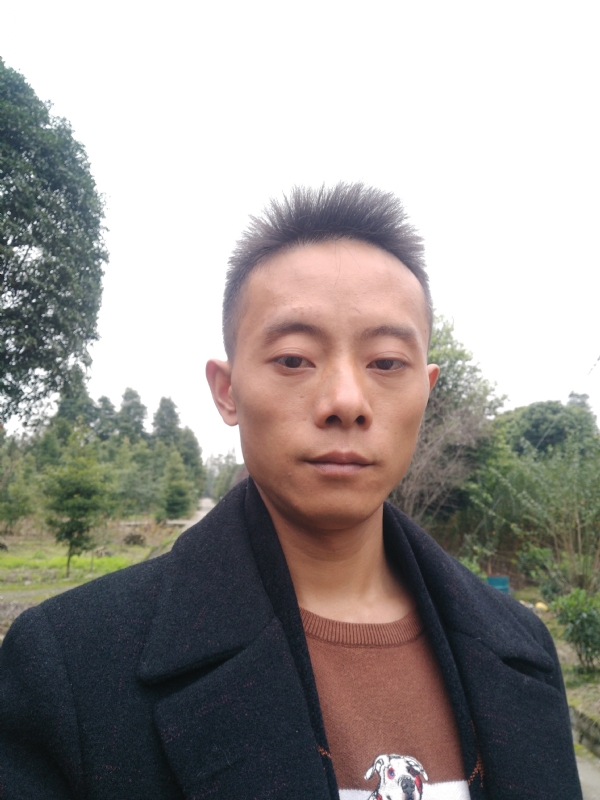 携手白头的第二张照片--南京相亲服务中心