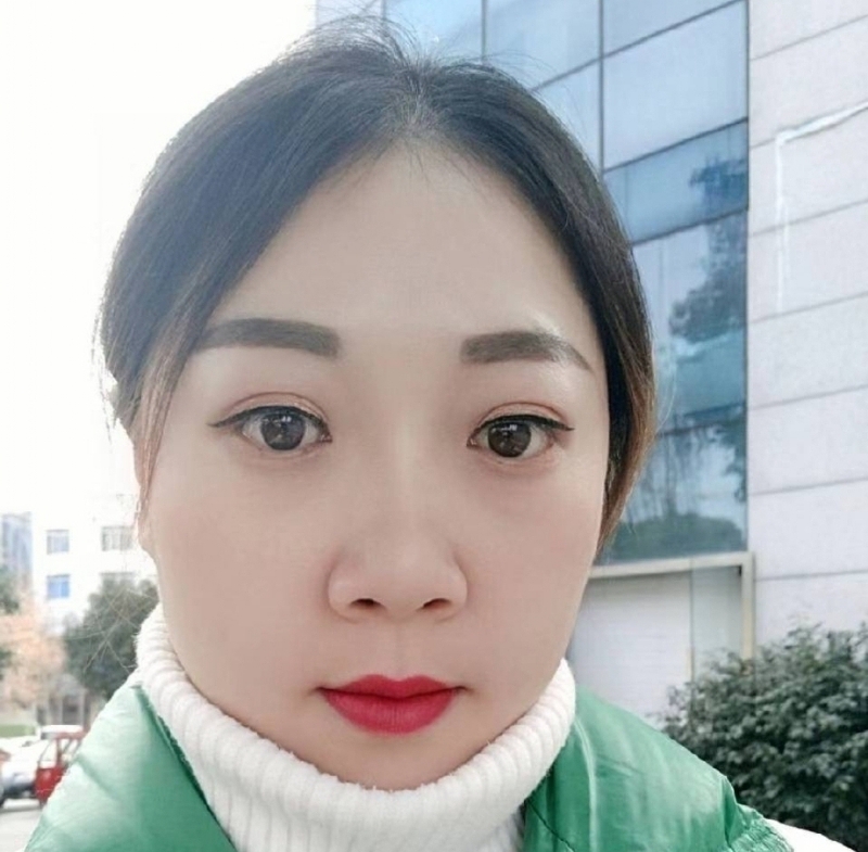 袁芳的第一张照片--南京相亲服务中心