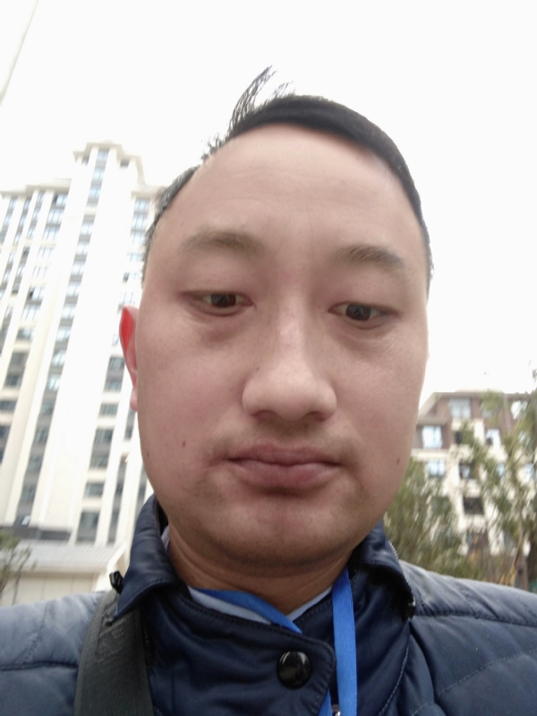 老男人的第一张照片--南京相亲服务中心