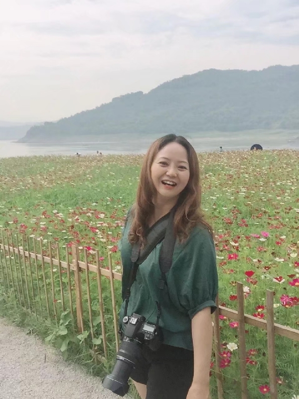 花雨的第一张照片--南京相亲服务中心