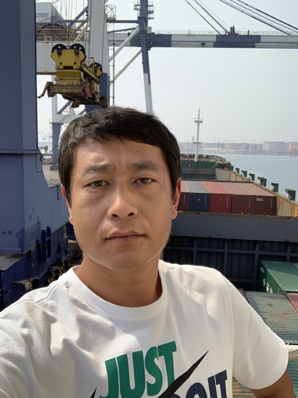 山野娴人的第一张照片--南京相亲服务中心